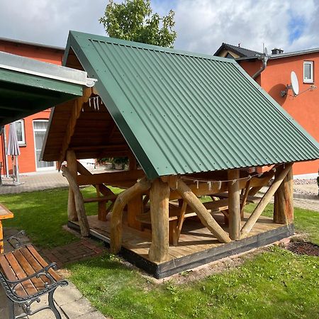 Pension Anni Sanitz Екстер'єр фото