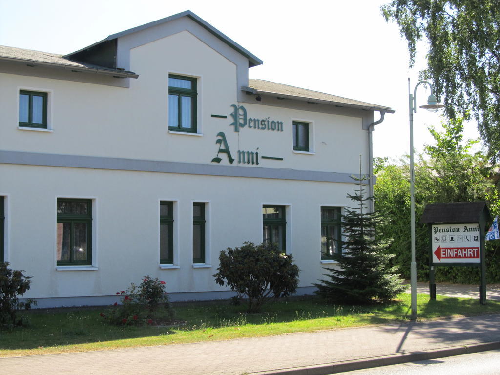Pension Anni Sanitz Екстер'єр фото