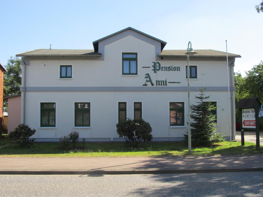 Pension Anni Sanitz Екстер'єр фото